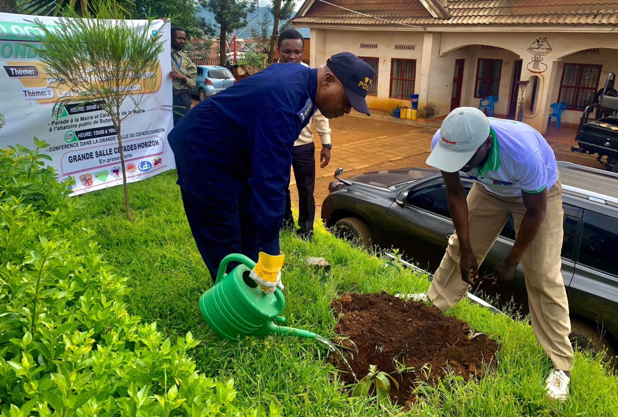Mobilisation de la jeunesse de Butembo pour la plantation d�...